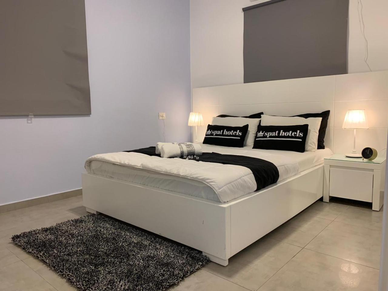 Spat Apartments Bat Yam Exterior foto